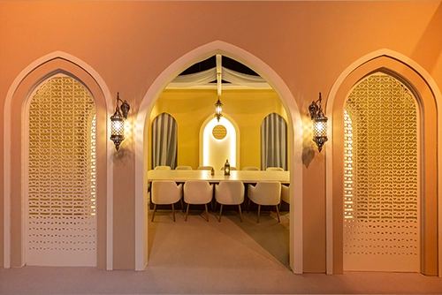 مجلس خاص لكبار الشخصيات